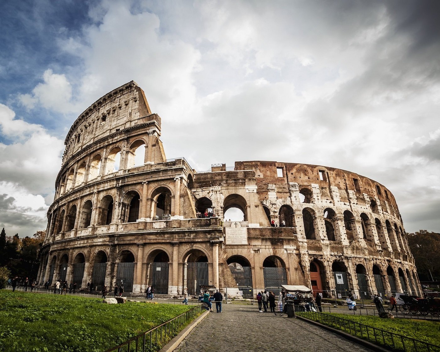 Sightseeing Self Guided Tour with Colosseum in Rome